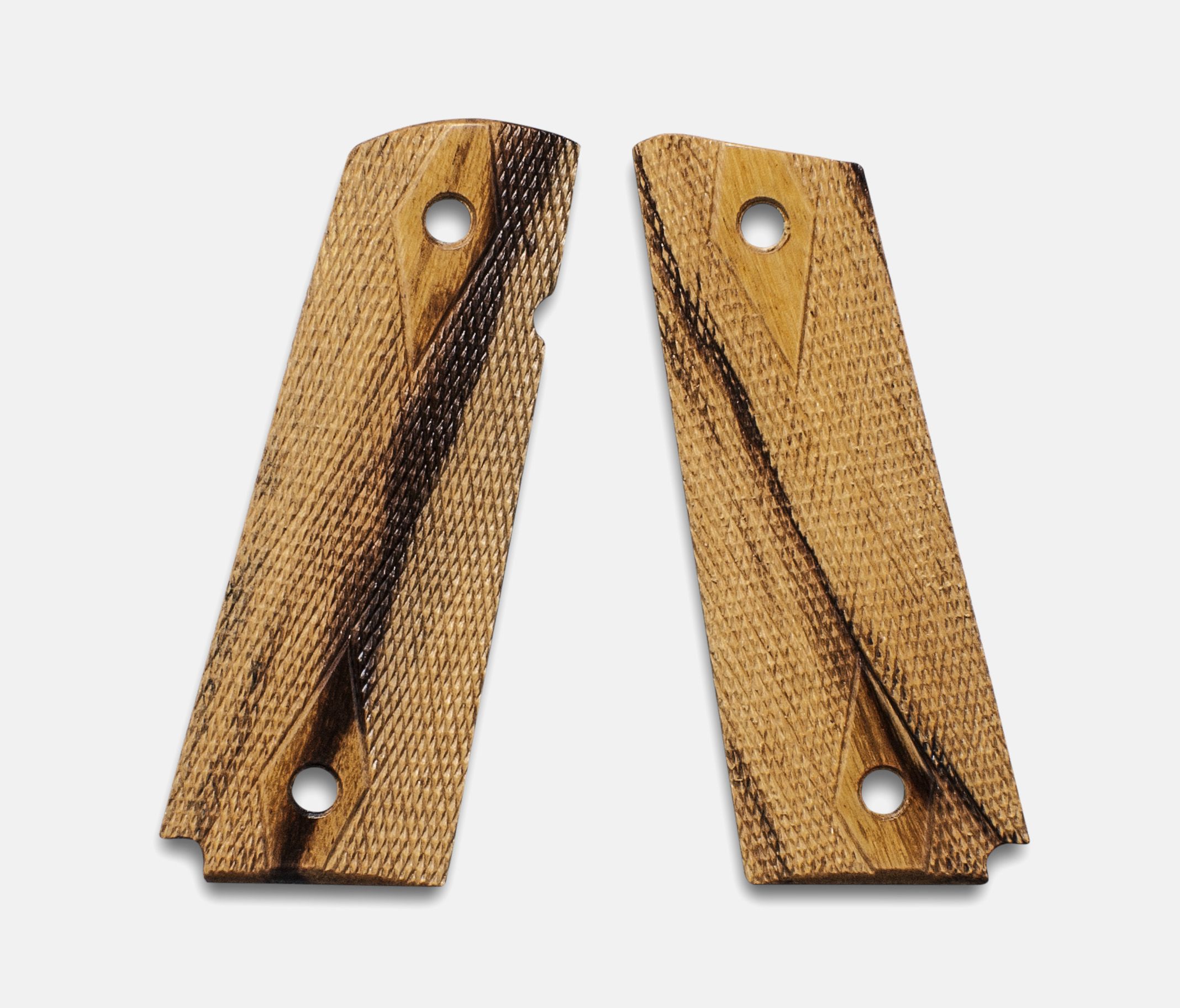 1911 Full Size Grips, Inkberry, Double Diamond Checkered, Mag-Well Bottom