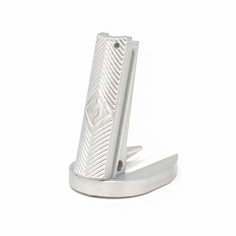 1911 Mainspring Housing + Mag-Well - Government, Fusion Chevron, Stainless