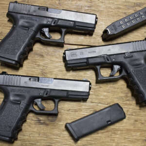 23 Gen3 40 S&W Police Trades (Good Condition)