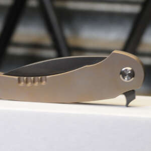 Medford Knives Vypeer, Custom one off design