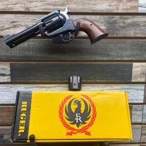 RUGER NEW MODEL SUPER BLACKHAWK Handguns Revolver