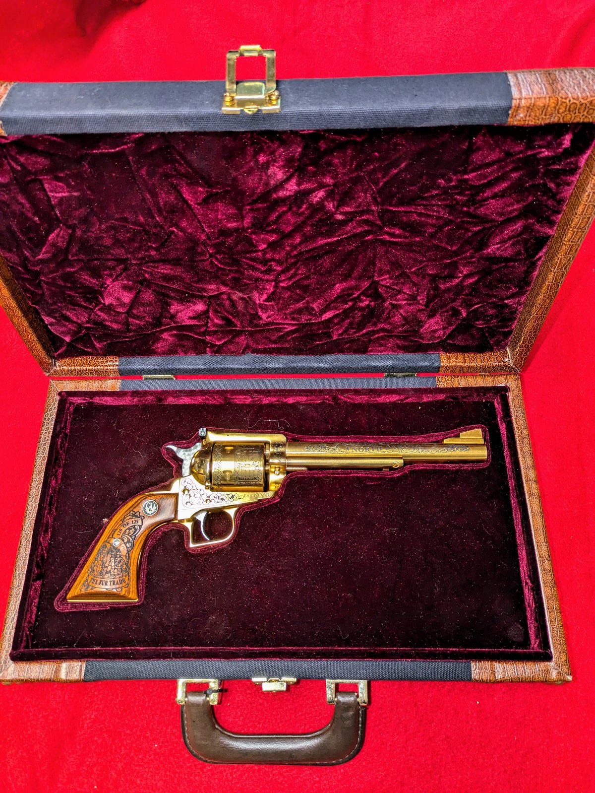 RUGER SUPER BLACKHAWK Handguns Revolver