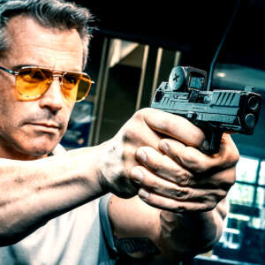 Heckler & Koch VP9CC 9mm Pistol w/ Vortex Defender CCW Red Dot